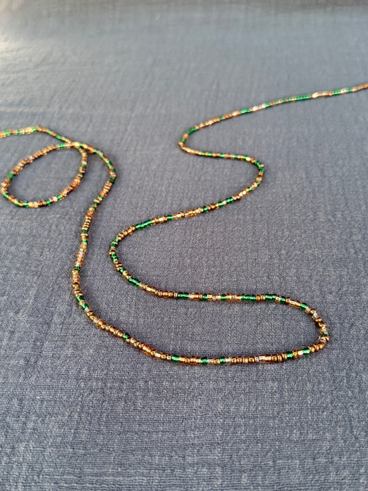 Emerald green waist beads – handmade Ghanaian body jewelry by Tòma Lina